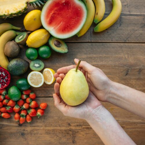 Alimentação Saudável para a Beleza: Como Nutrir Sua Pele e Fios de Forma Natural